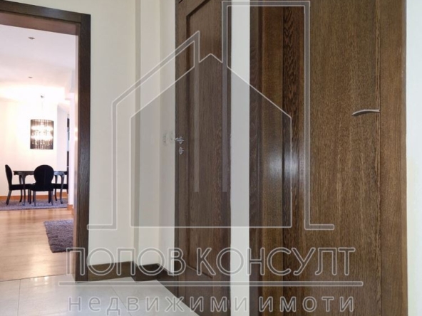 Луксозен апартамент с три спални - 0