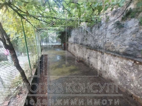Етаж от къща в Асеновград - 0