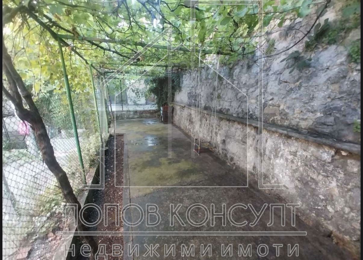 Етаж от къща в Асеновград - 0