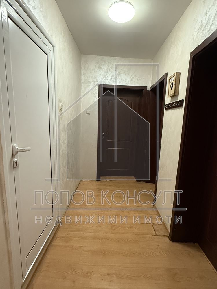 Етаж от къща в Асеновград - 0