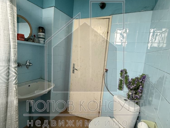 Етаж от къща с Кафе-апететив в село Браниполе - 0