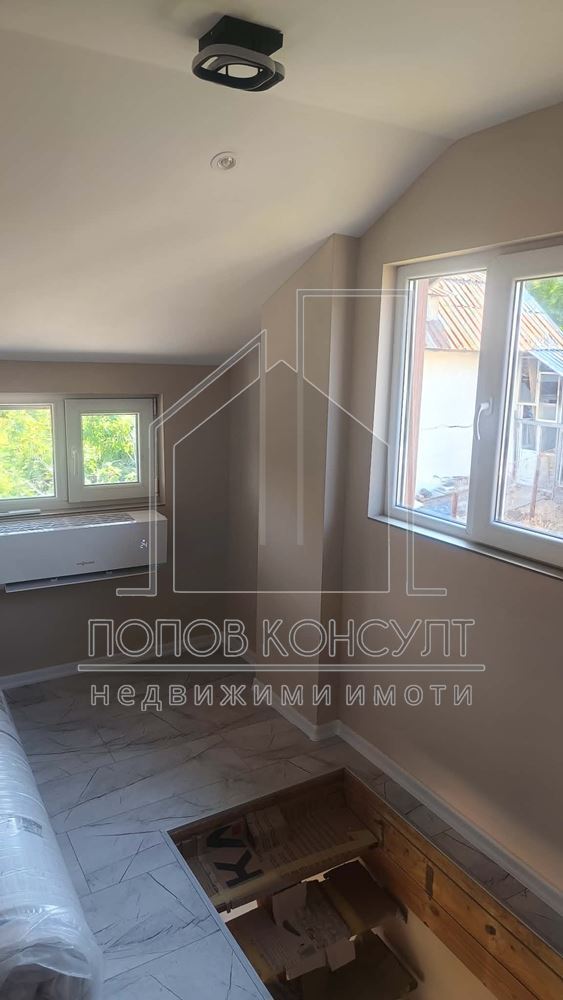 Кокетна вила с.Белащица в парцел от 834 кв.м - 0