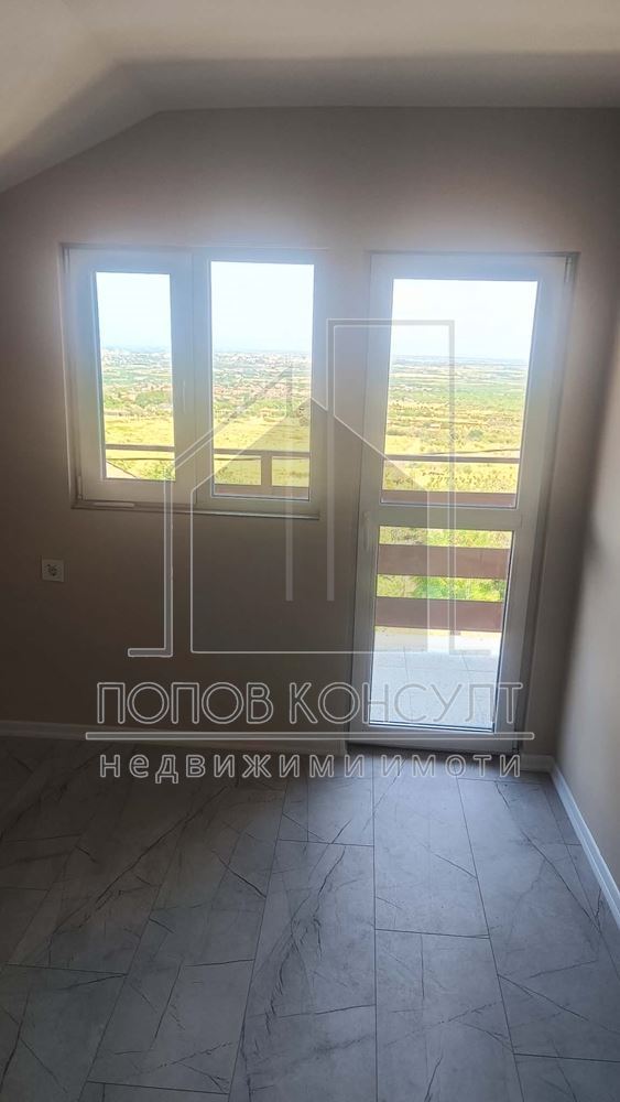 Кокетна вила с.Белащица в парцел от 834 кв.м - 0