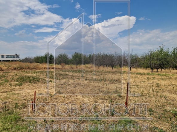 Парцел в село Брестник - 0